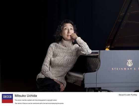 Pianistin Mitsuko Uchida Klavier