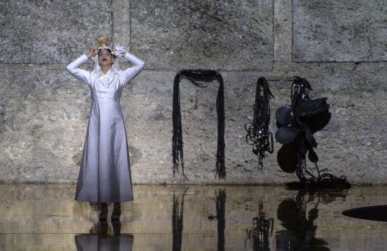 Oper Salome 2018 bei den Salzburger Festspielen in der Felsenreitschule. In der Titelrolle Sängerin Asmik Grigorian als Salome