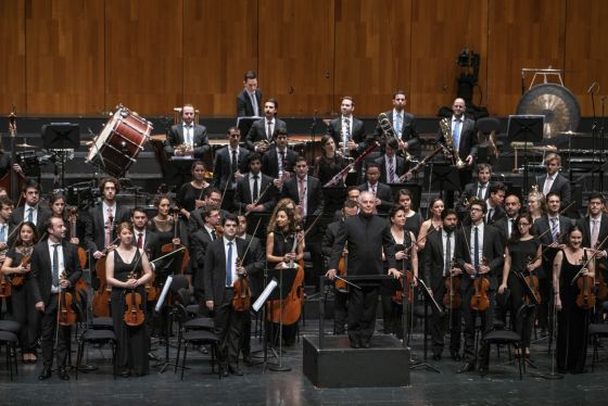 West-Eastern Divan Orchestra 1 · Barenboim Salzburger Festspiele 2019 Daniel Barenboim, West-Eastern Divan Orchestra