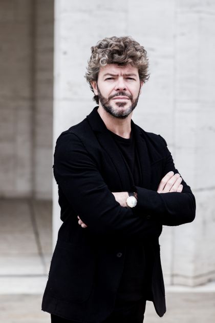 Heras Casado conductor