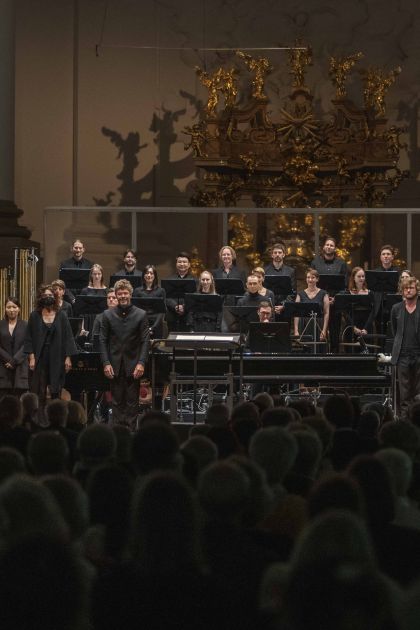 Pablo Heras-Casado Conductor Cantando Admont Klangforum Wien