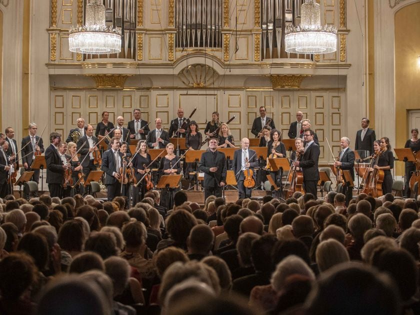 Mozart Matinee Jörg Widmann Klarinette Dirigent Mozarteumorchester Salzburg