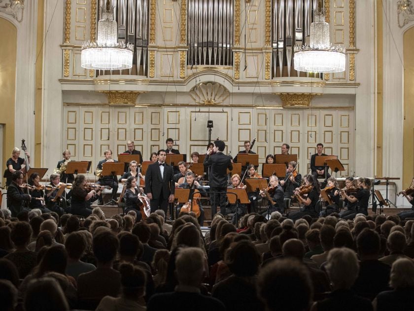 YCA Award Concert Ángel Macías Tenor Luis Toro Araya Dirigent Camerata Salzburg